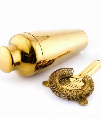 Търси да назначи сервитьори/ки и бармани/ки